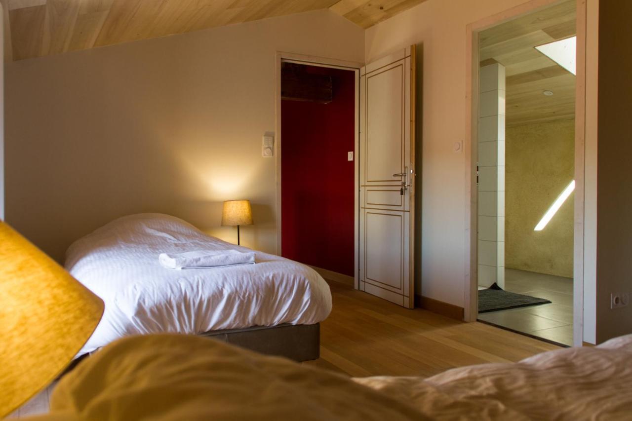 Le Puy Carmin - Chambre d'hôtes avec jacuzzi Bazoges-en-Paillers Exterior foto