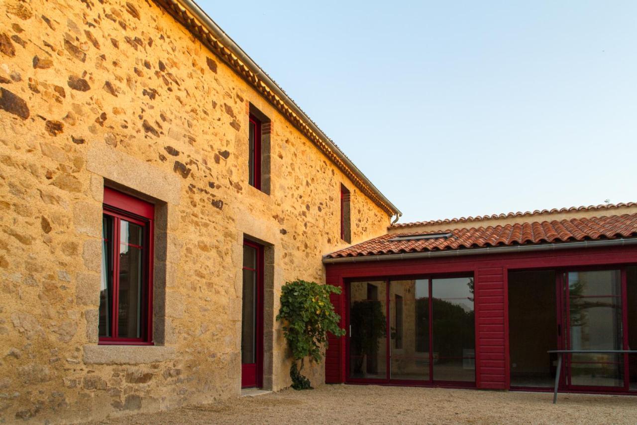 Le Puy Carmin - Chambre d'hôtes avec jacuzzi Bazoges-en-Paillers Exterior foto